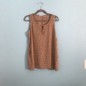 Patterned Sleeveless Blouse